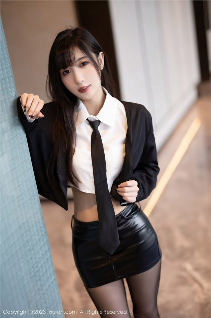 饥饿游戏3：嘲笑鸟(下)