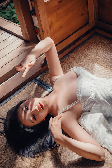 边亲边揉边摸下面好爽视频